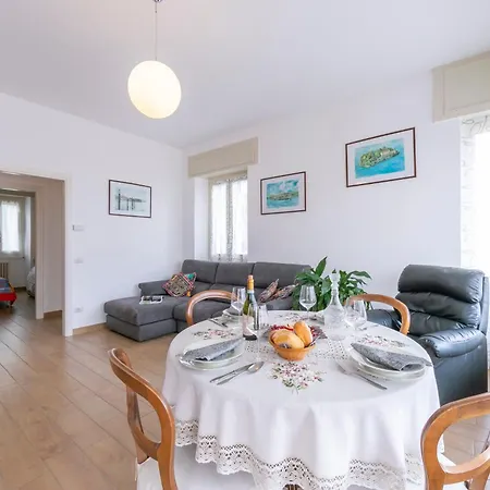 Residenza La Terrazza Di Dante: 2br With Sunny Terrace - Happy * Stresa