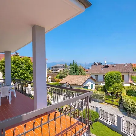 Daire Residenza La Terrazza Di Dante: 2br With Sunny Terrace - Happy *
