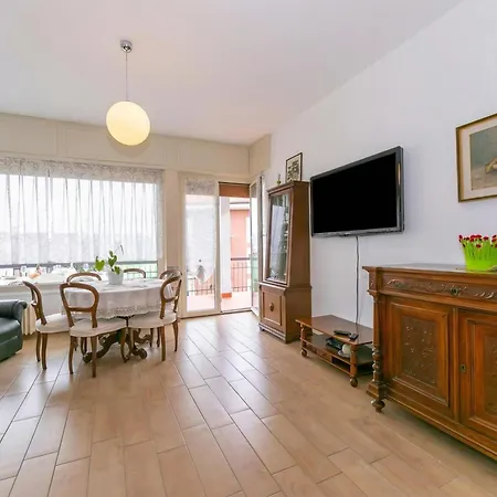 Daire Residenza La Terrazza Di Dante: 2br With Sunny Terrace - Happy