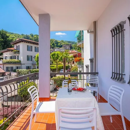 Residenza La Terrazza Di Dante: 2br With Sunny Terrace - Happy