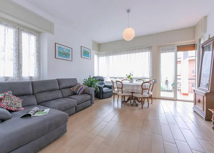 Residenza La Terrazza Di Dante - Happy Apartman Stresa